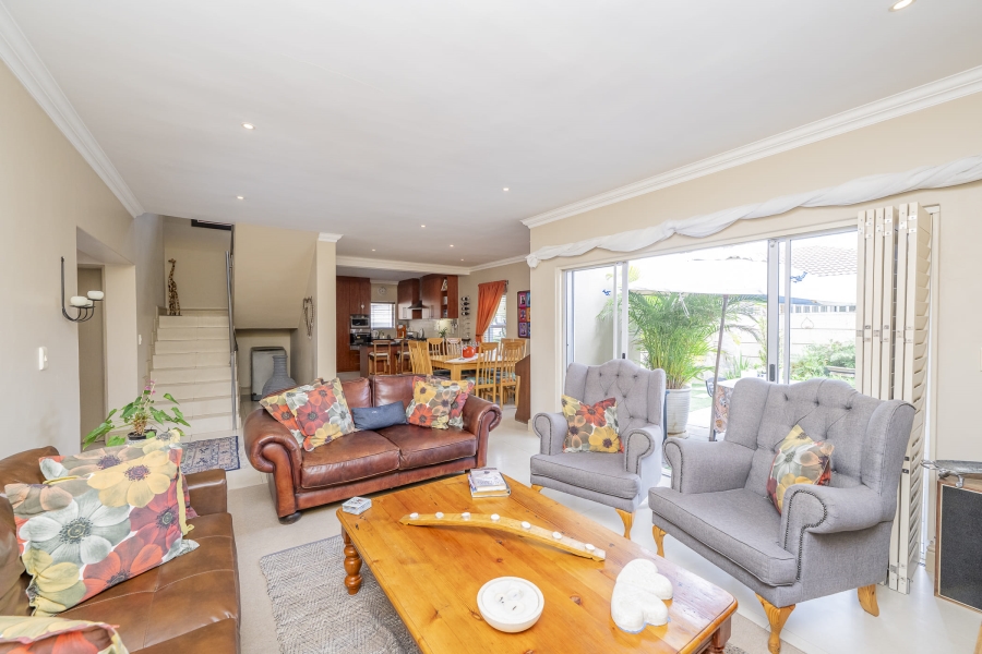 3 Bedroom Property for Sale in Protea Heights Western Cape